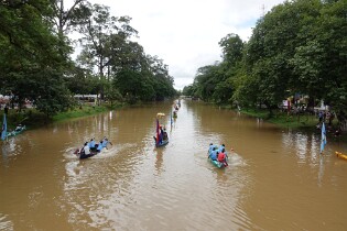 Cambodja 0250 Dragon boat race